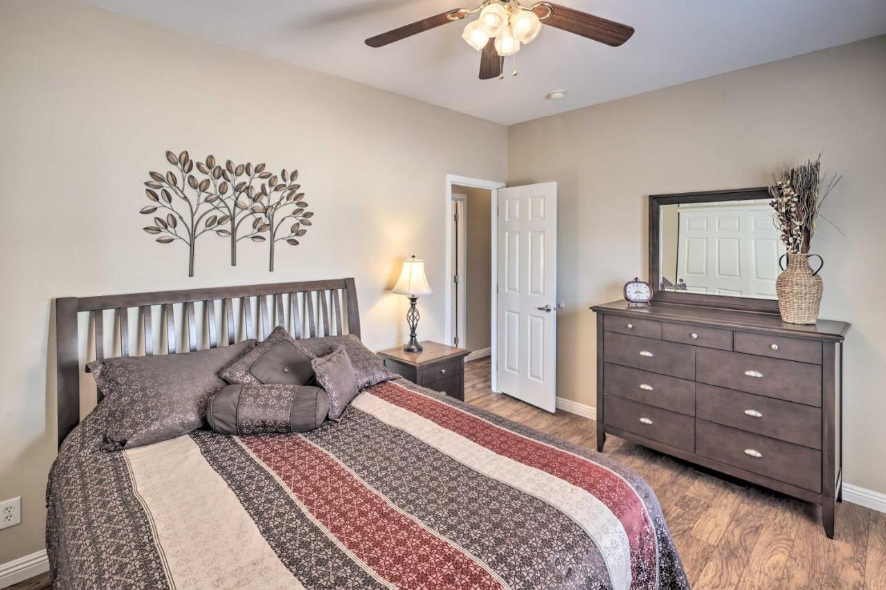 Rivers Edge Golf Condo With Beach Access And Patio! Needles Exteriér fotografie